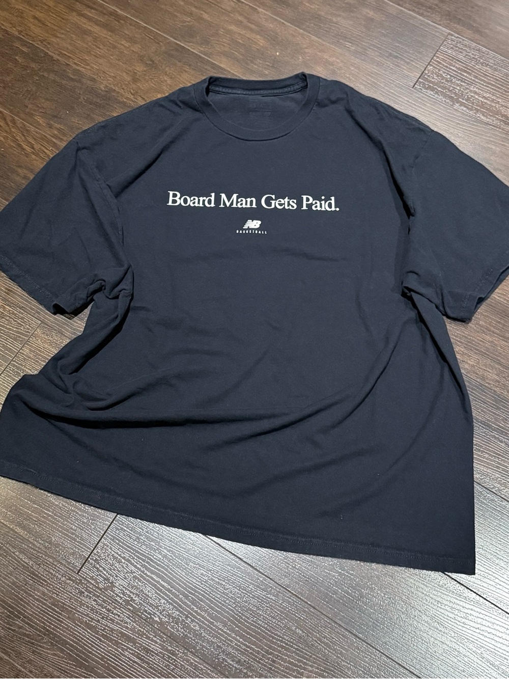 New Balance x Kawhi Leonard Board Man Gets Paid Graphic Print T-Shirt Men’s 2XL